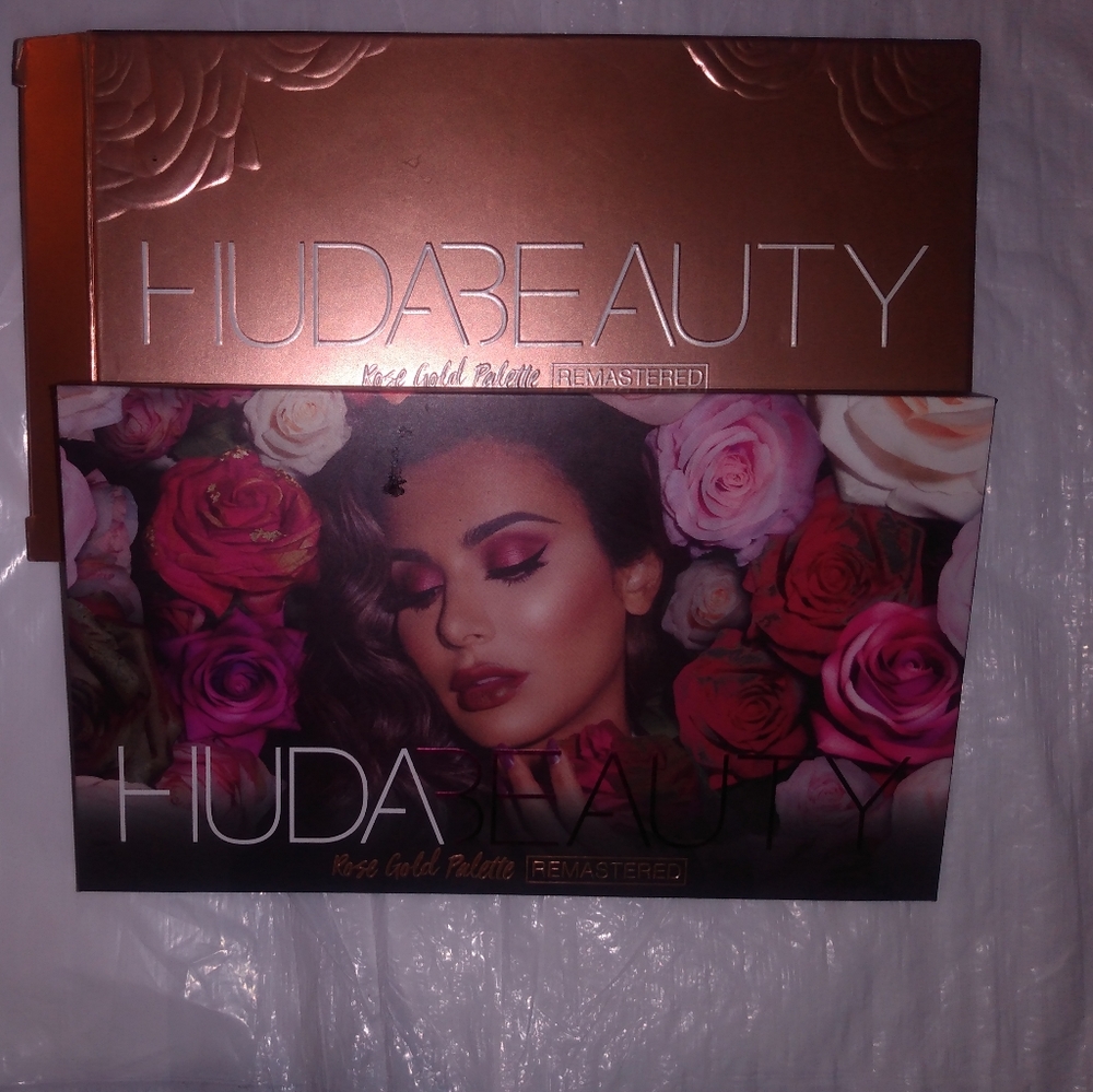 Eyeshadow palette from sophora